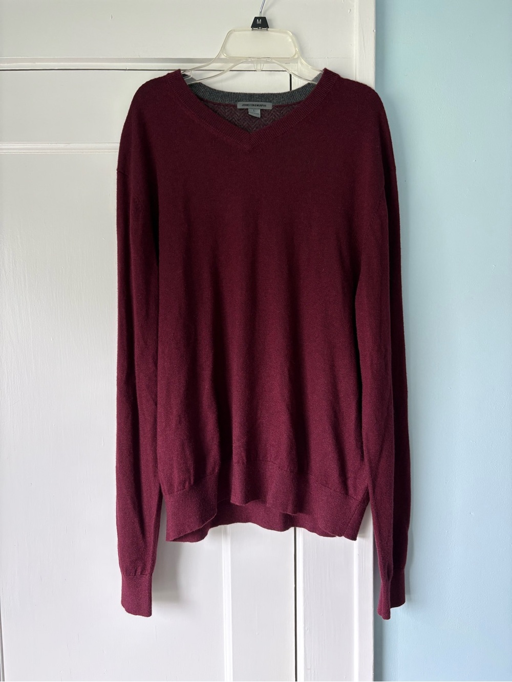 Johnston & Murphy Men's Silk Angora Blend V-Neck Sweater Burgundy Maroon